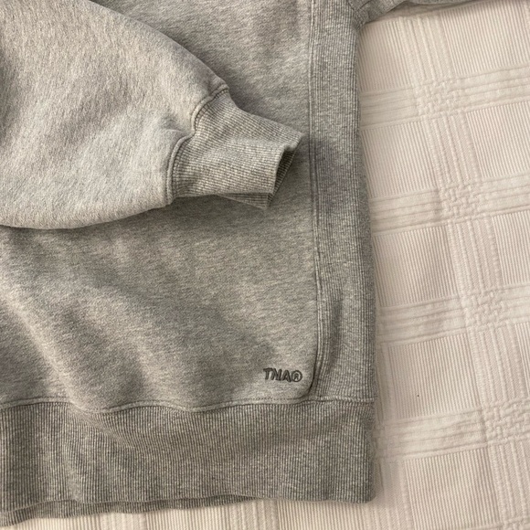 Aritzia Cozy Fleece Boyfriend Crew Sweatshirt - Picture 1 of 5